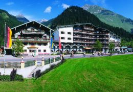 hotel-alpenrose-sommer-02.jpg