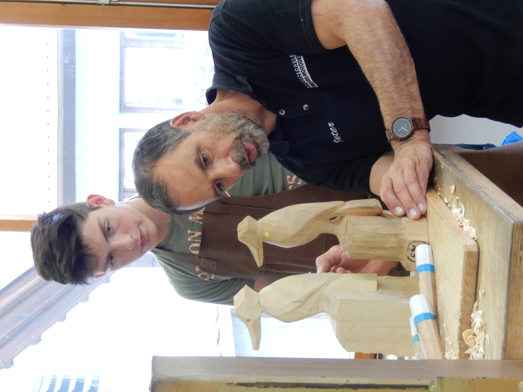 Beginner’s woodcarving course Woodcarving School GeislerMoroder